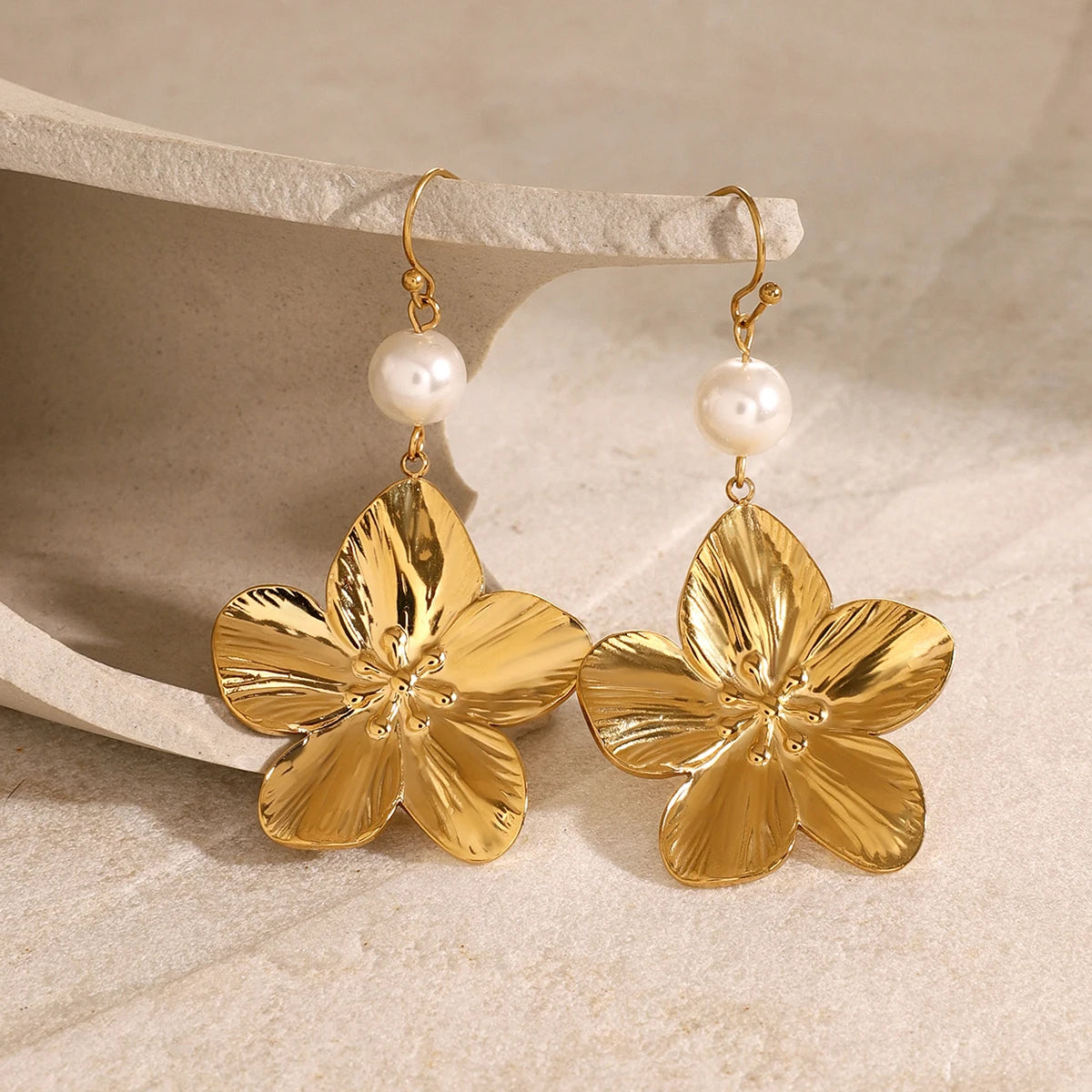 Flower Imitation Pearl Dangle Earrings